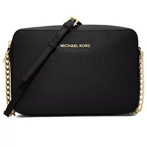 Michael Kors Jet Set crossbody purse